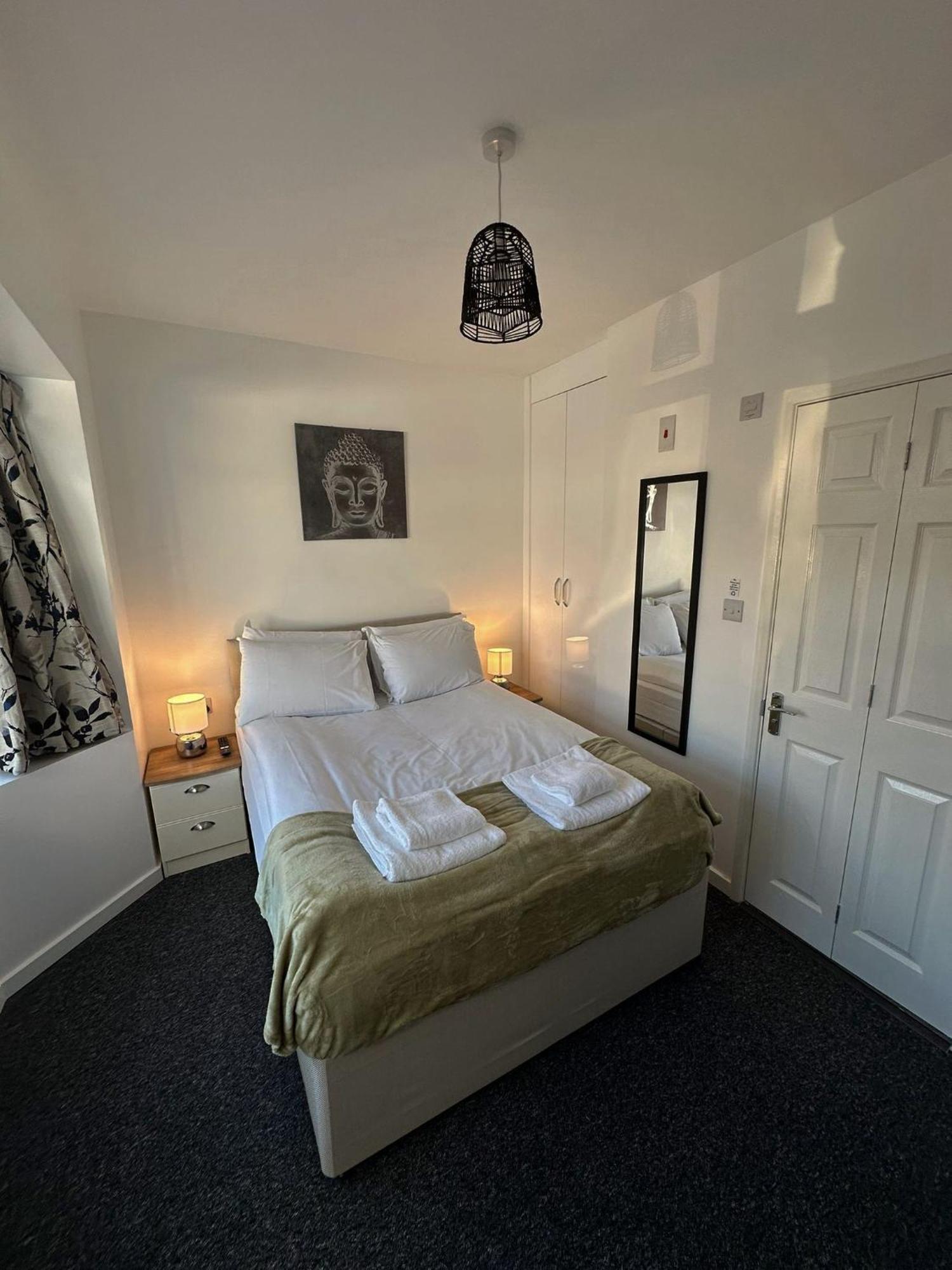 Newmarket Road Studios And Suites By Tas Accommodations Cambridge  Exteriör bild