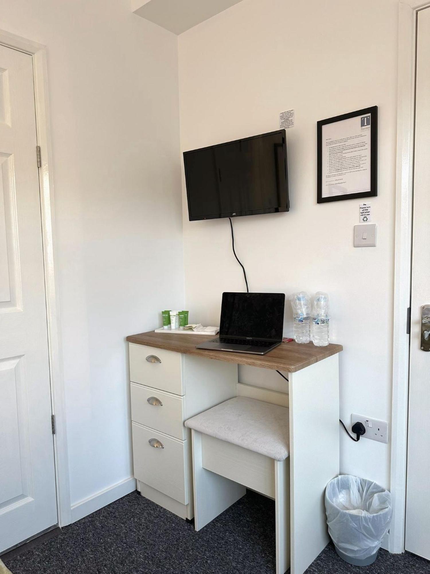 Newmarket Road Studios And Suites By Tas Accommodations Cambridge  Exteriör bild