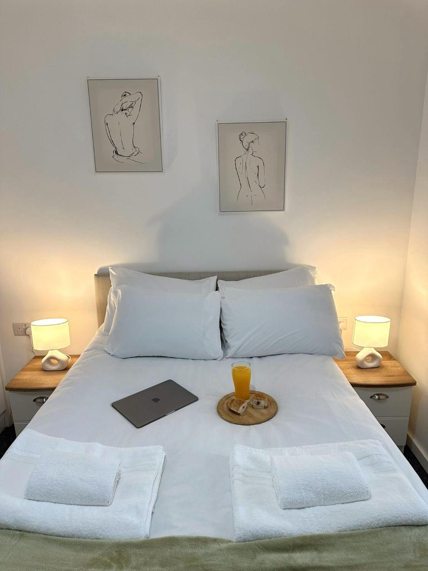 Newmarket Road Studios And Suites By Tas Accommodations Cambridge  Exteriör bild