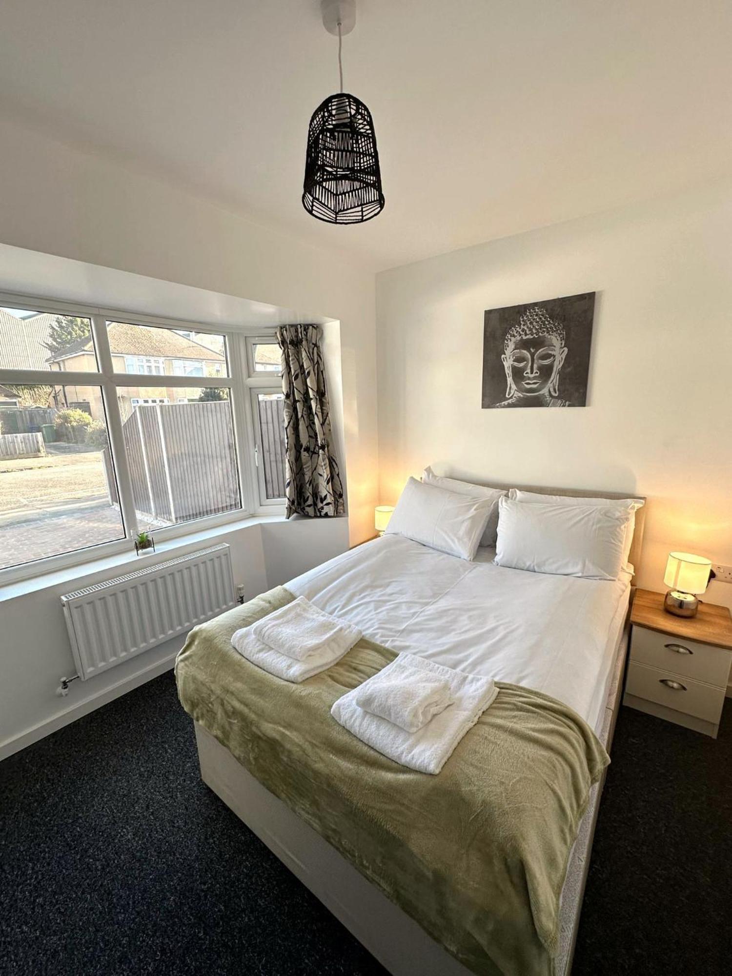 Newmarket Road Studios And Suites By Tas Accommodations Cambridge  Exteriör bild
