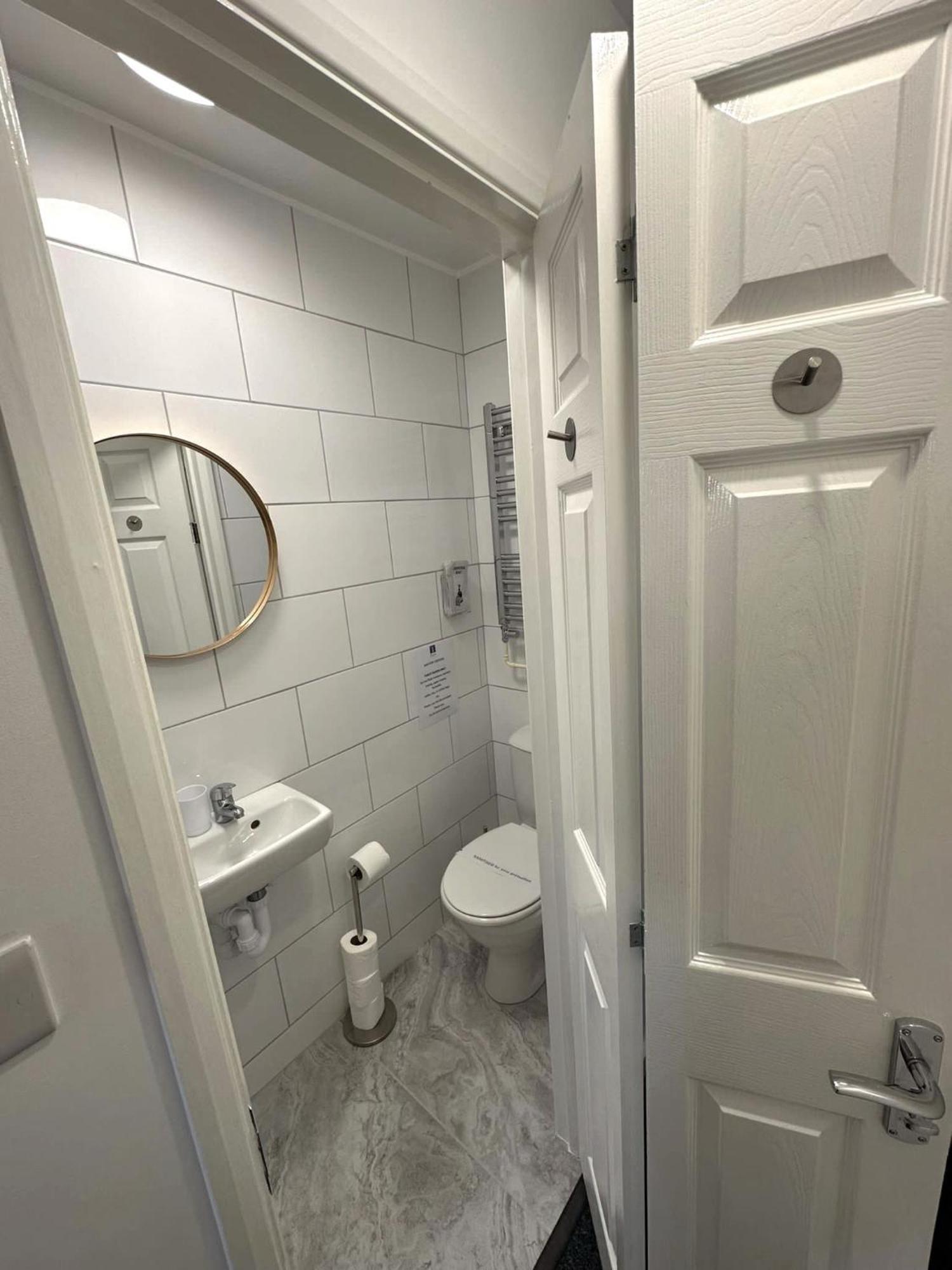 Newmarket Road Studios And Suites By Tas Accommodations Cambridge  Exteriör bild